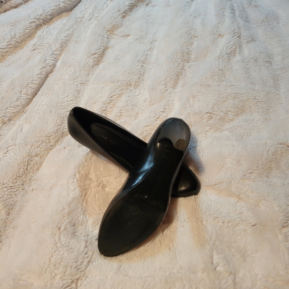 Bandolino leather pumps